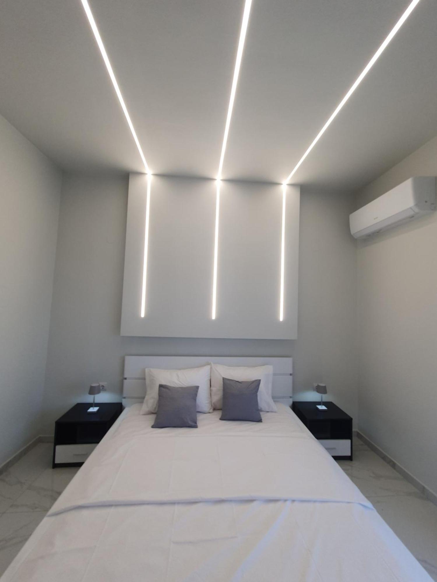 Apartamento Riviera Penthouse PalaiónTsiflíkion Exterior foto
